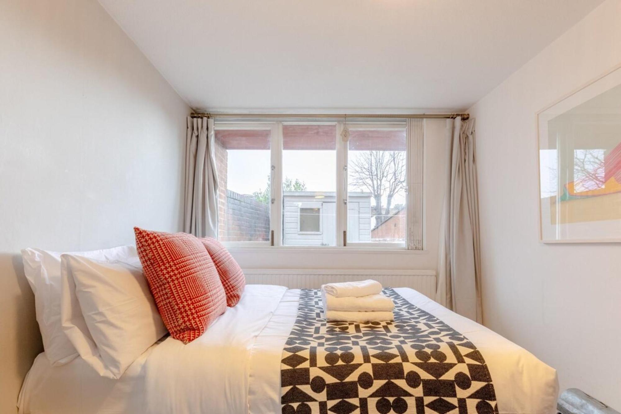 Stunning 1bd Flat W Garden Area Kentish Town! *